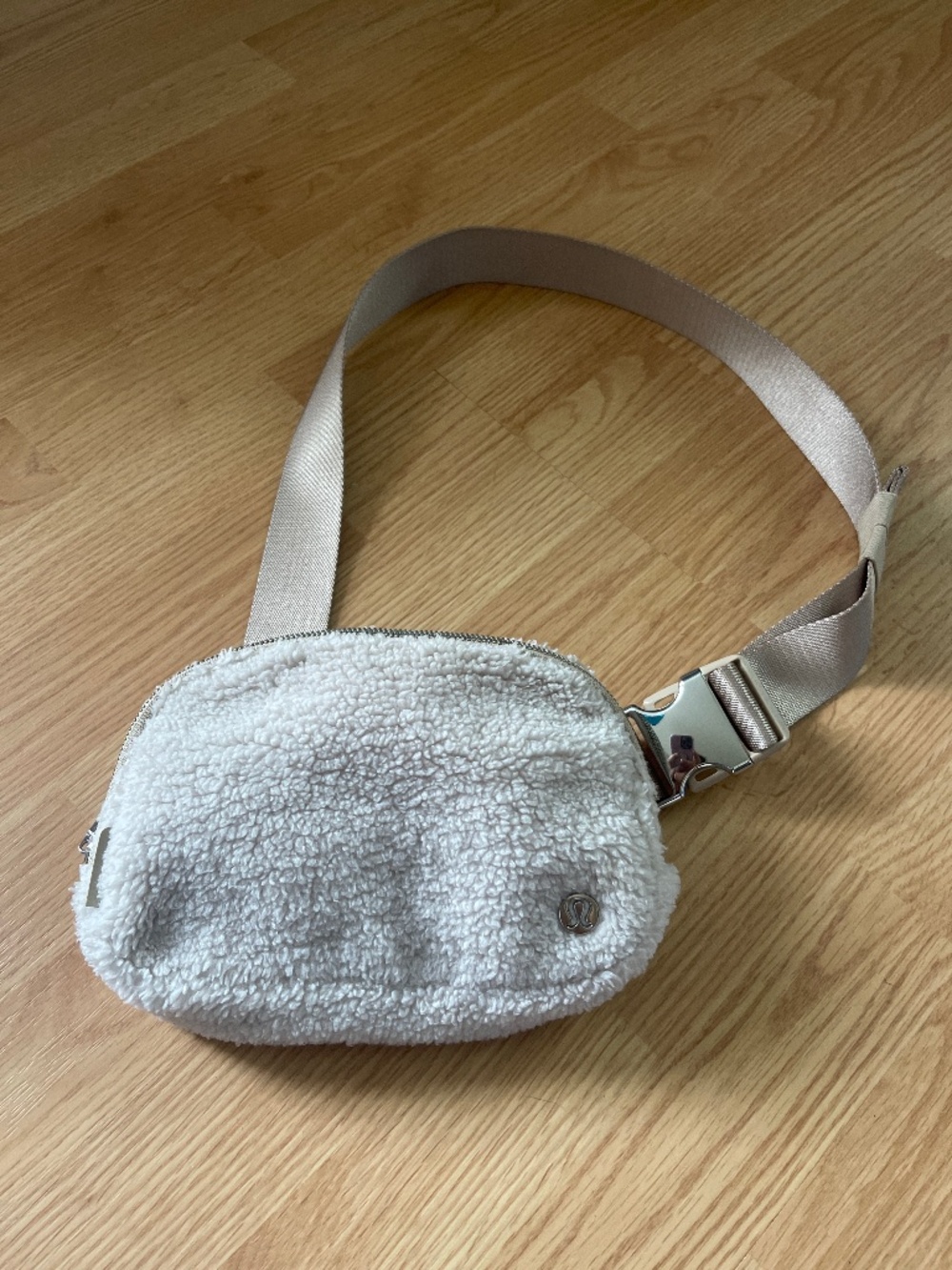 Lululemon Cream Sherpa / Fuzzy Fanny Pack / Crossbody Bag
